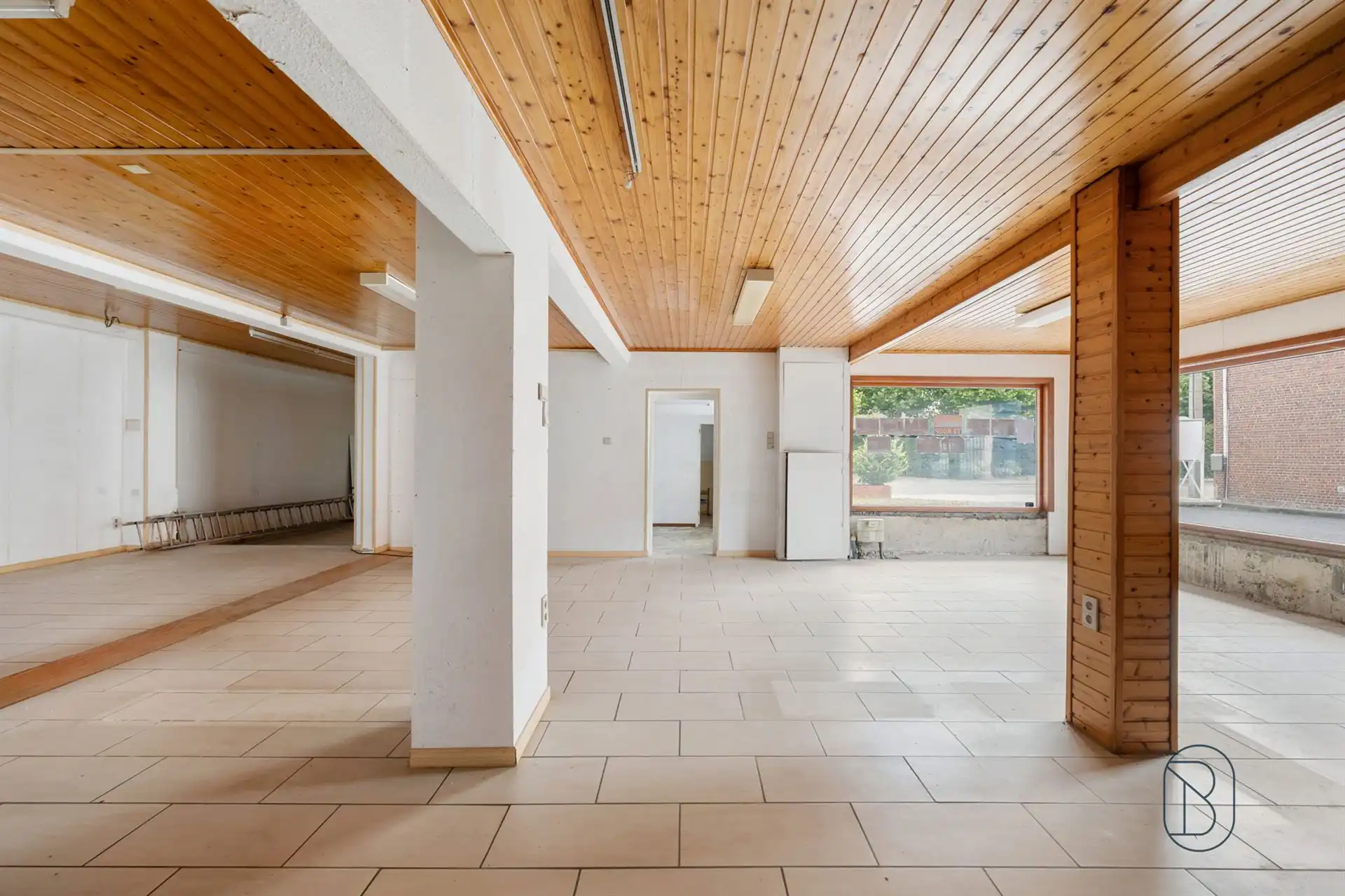 Loods, magazijn en handelsruimte in Ooigem! foto 6