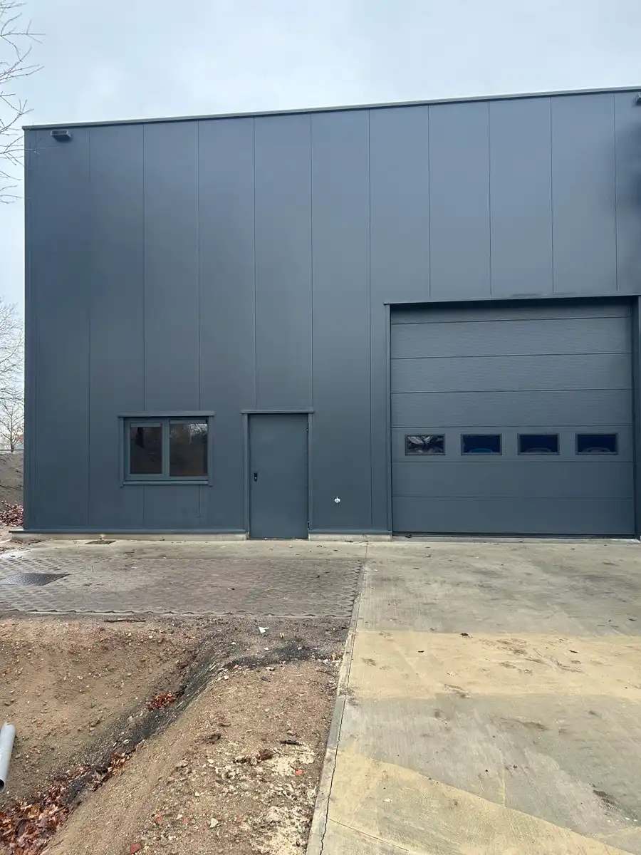 Commerciële ruimte te huur foto 2