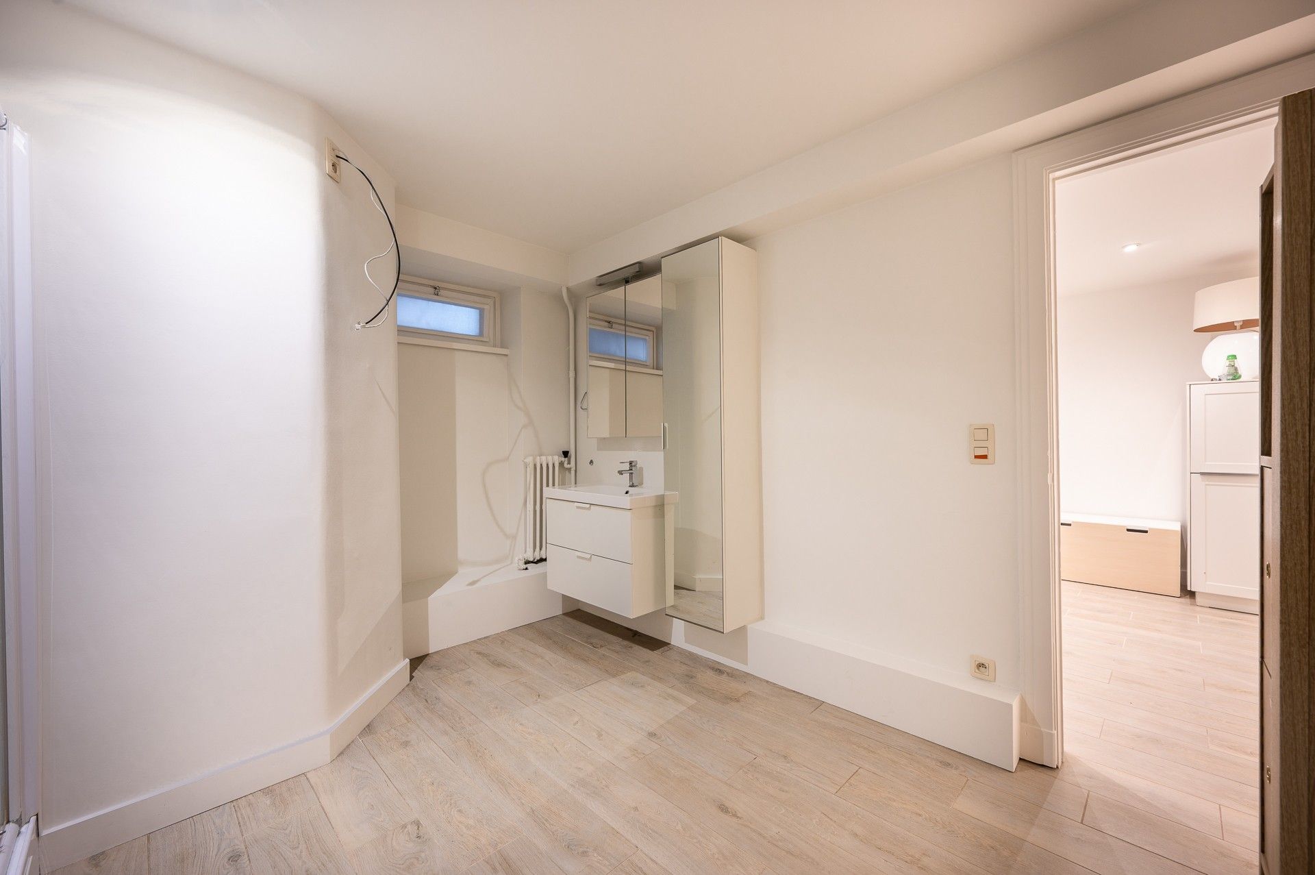 Ongemeubeld: gelijkvloers appartement in de standingvolle residentie Golf! foto 8