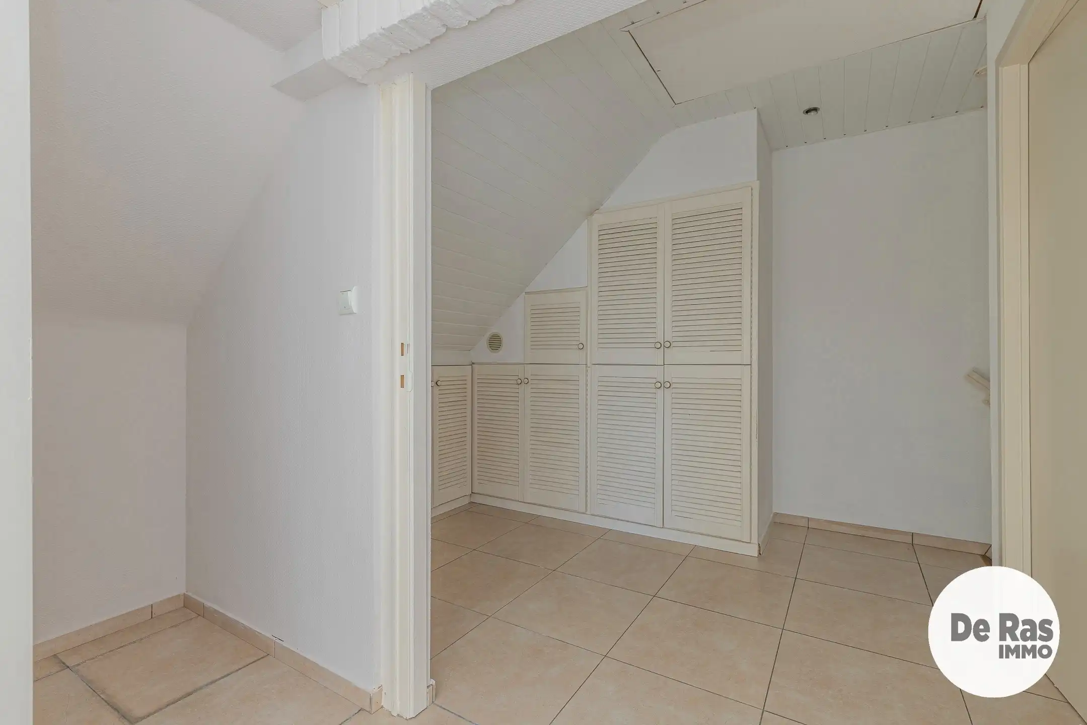 LIEDEKERKE-beletage/duplex met garage, terras op toplocatie  foto 19