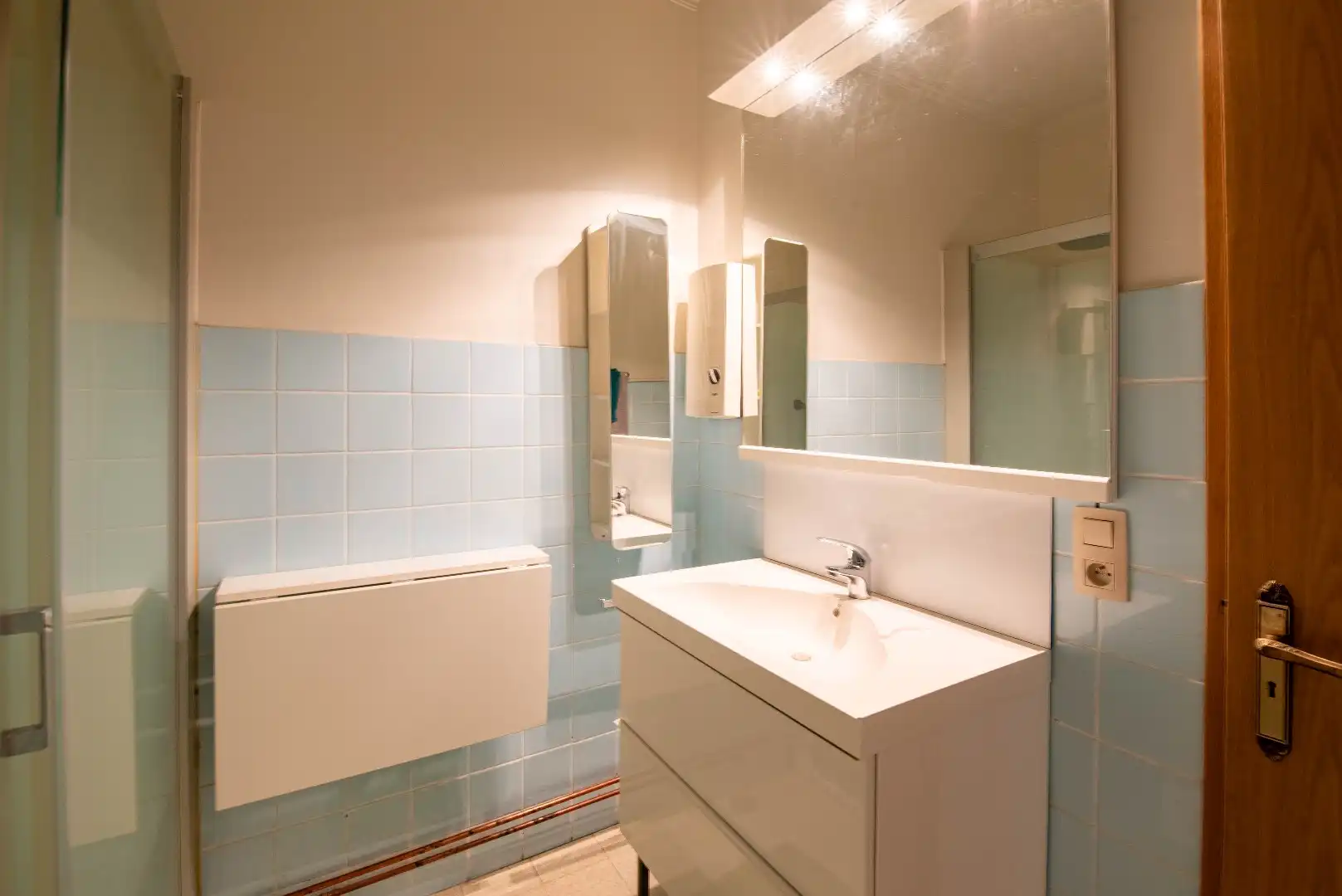 Lichtrijk 2-slaapkamerappartement met uitzicht op Antwerpen foto 14