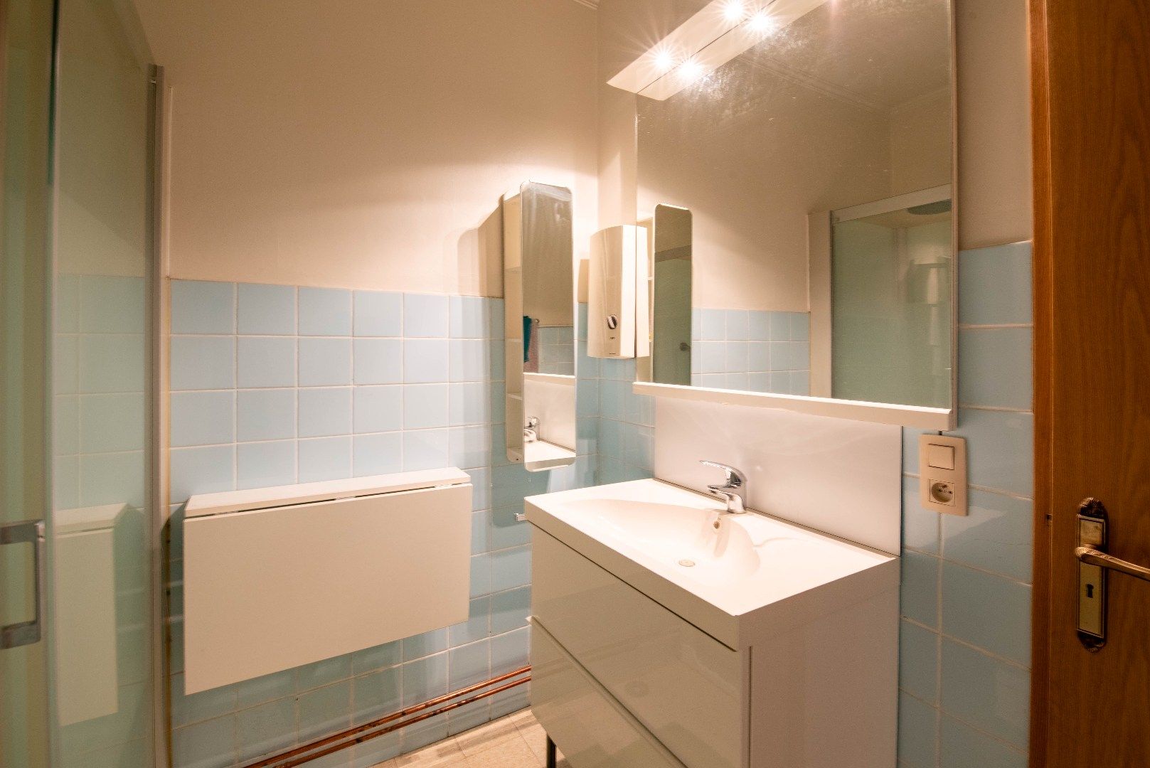 Lichtrijk 2-slaapkamerappartement met uitzicht op Antwerpen foto 14