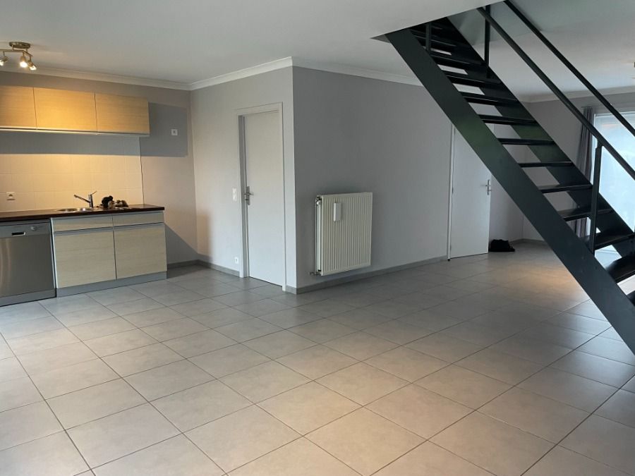 EENGEZINSWONING + tuin foto 11