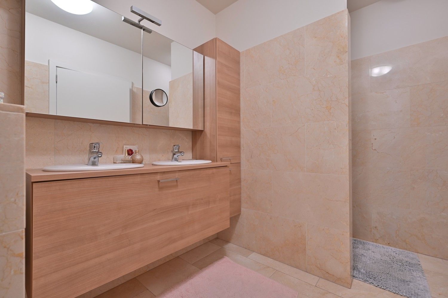 Modern, instapklaar appartement (137 m²), gunstig gelegen aan de rand van het centrum van Bilzen foto 15