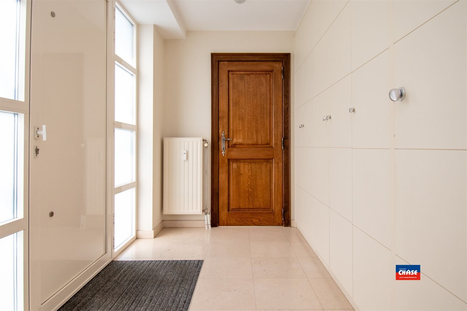 Woonhuis | twee appten + tuin + P  foto 3