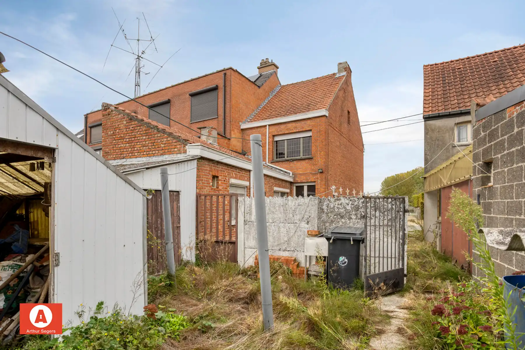 Te renoveren halfopen bebouwing met zuidwestgerichte tuin foto 23