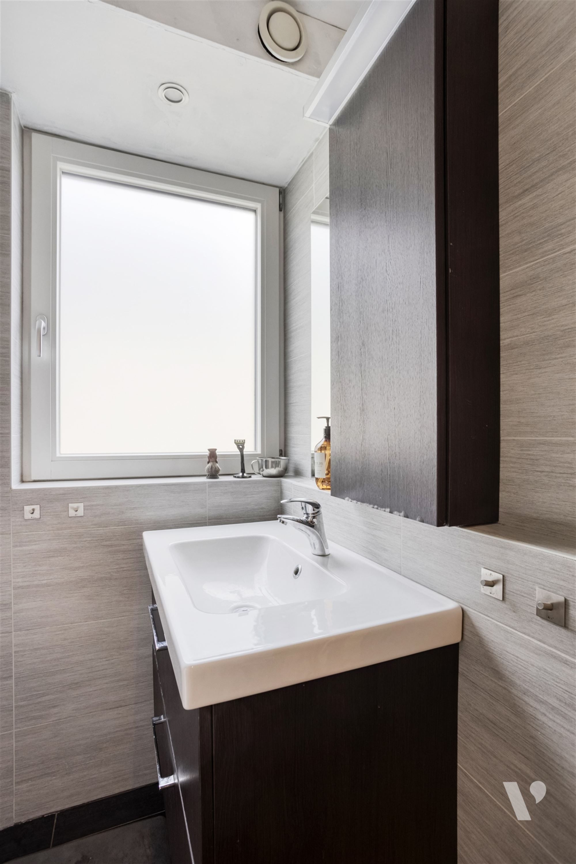 Energiezuinige woning met welness en uitzicht op boomgaard foto 23