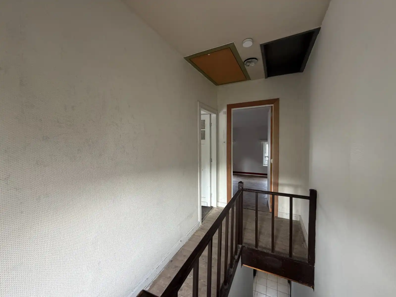 Halfopen woning nabij het centrum foto 11