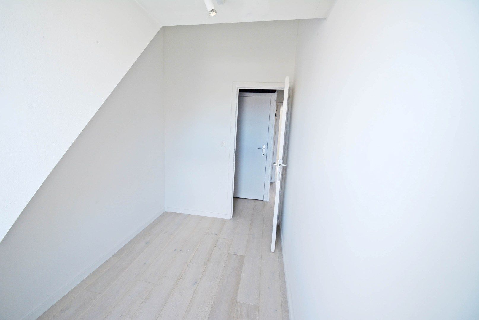 centraal gelegen duplex dak appt in recent gebouw  foto 13