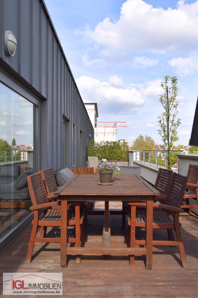 Energiezuinig app. met 3 slpk, terras & 2 autostaanplaatsen foto 18