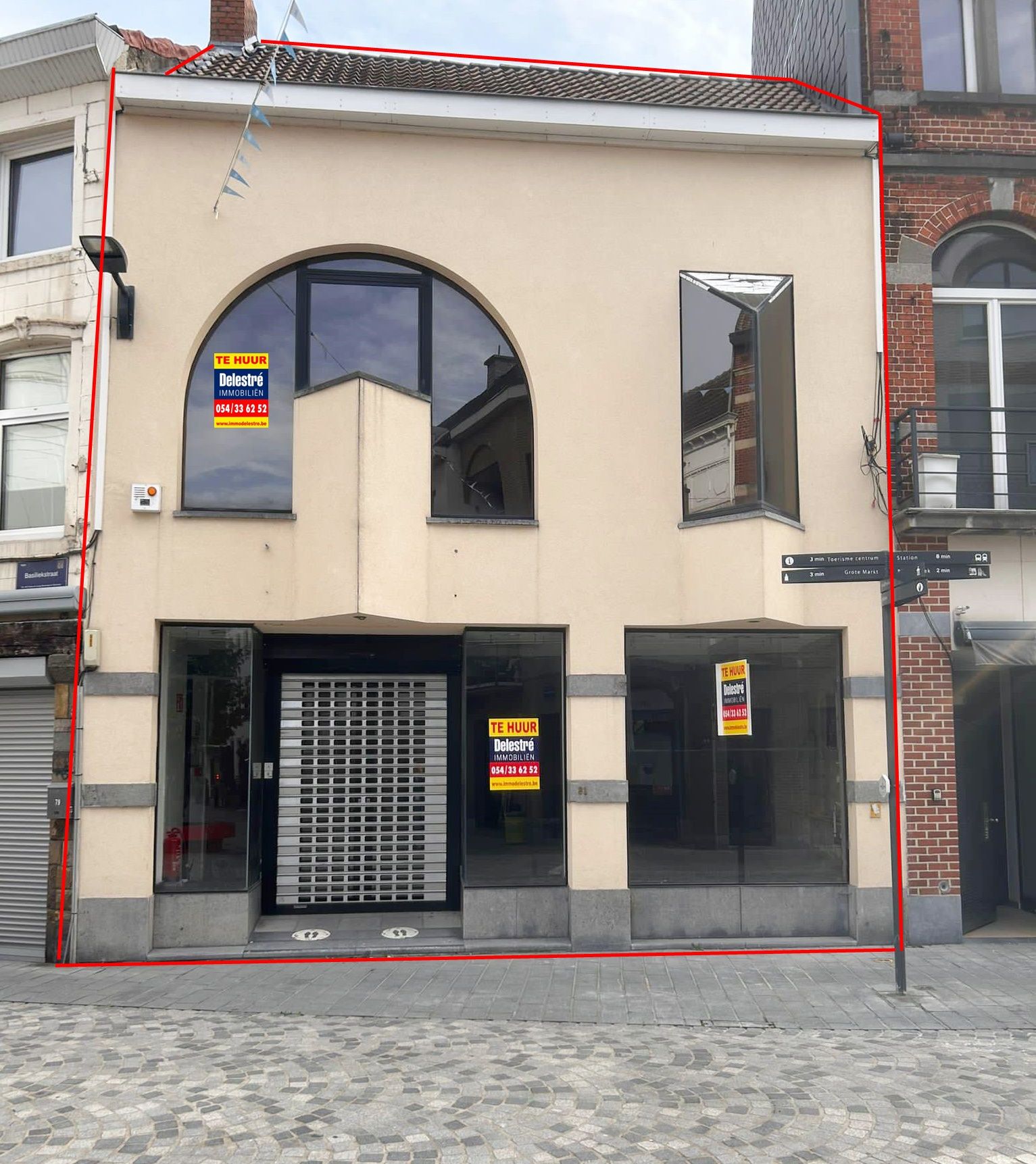 RUIM WINKELPAND BASILIEKSTRAAT foto {{pictureIndex}}