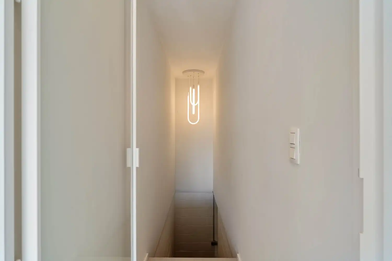 Mooi gerenoveerde woning met ruime kelder op een perceel van maar liefst 14a99ca, gunstig gelegen te Wezemaal. foto 15