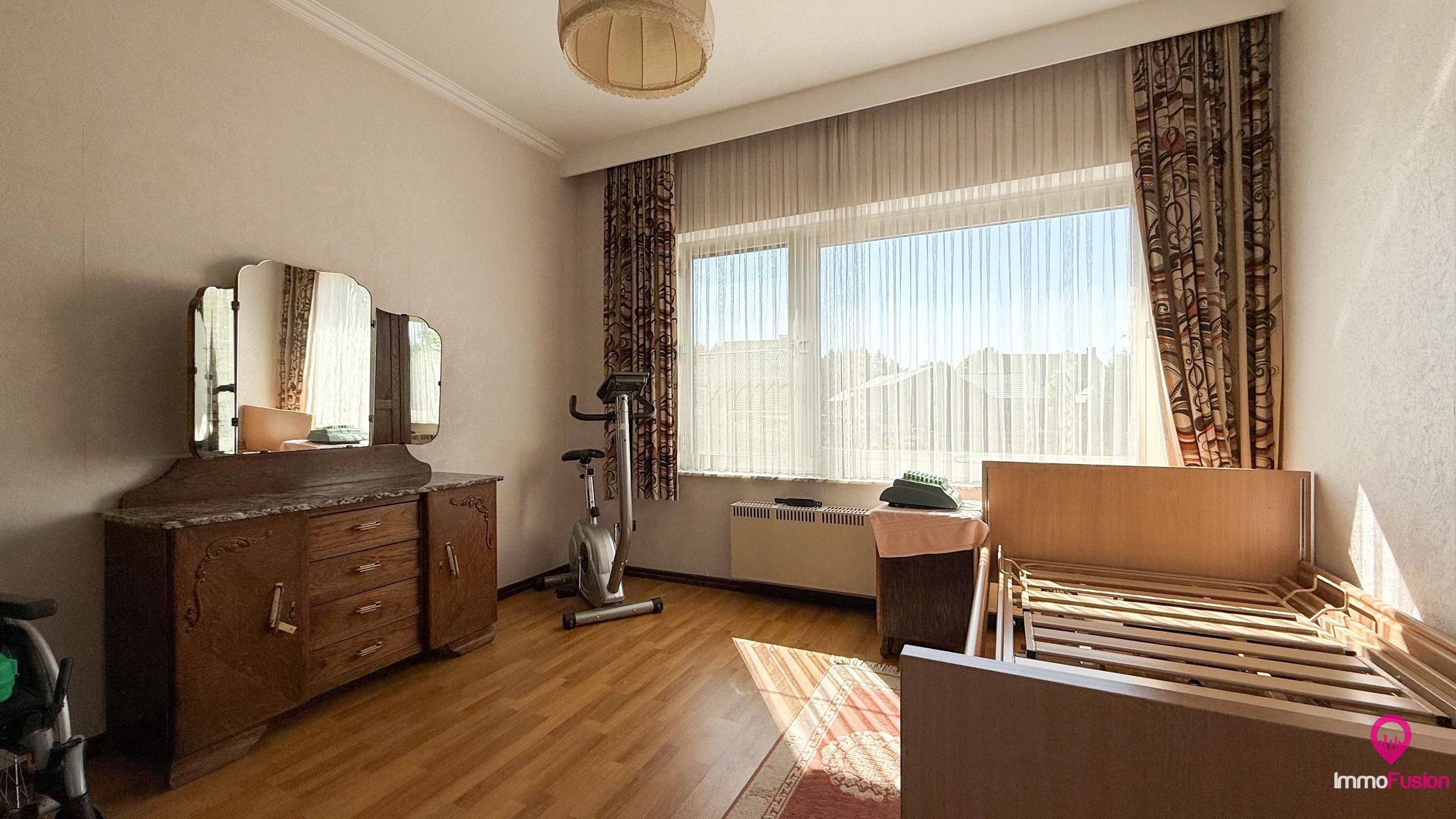 Mooie, volledig onderkelderde bungalow met 3 slaapkamers!  foto 15