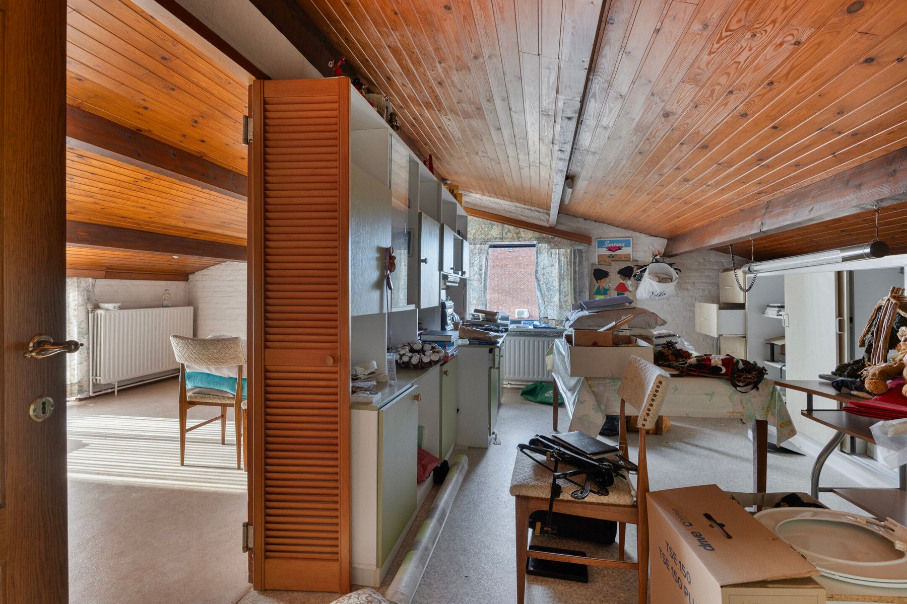 Ruime hoekwoning in Houthalen-Oost met enorm potentieel! foto 26