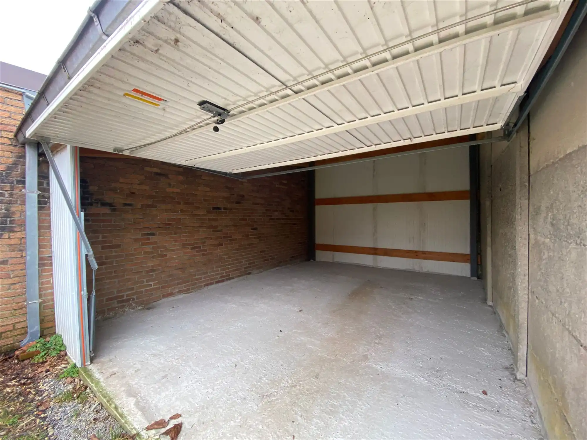 Garagebox - buiten te Wondelgem/Mariakerke foto 2