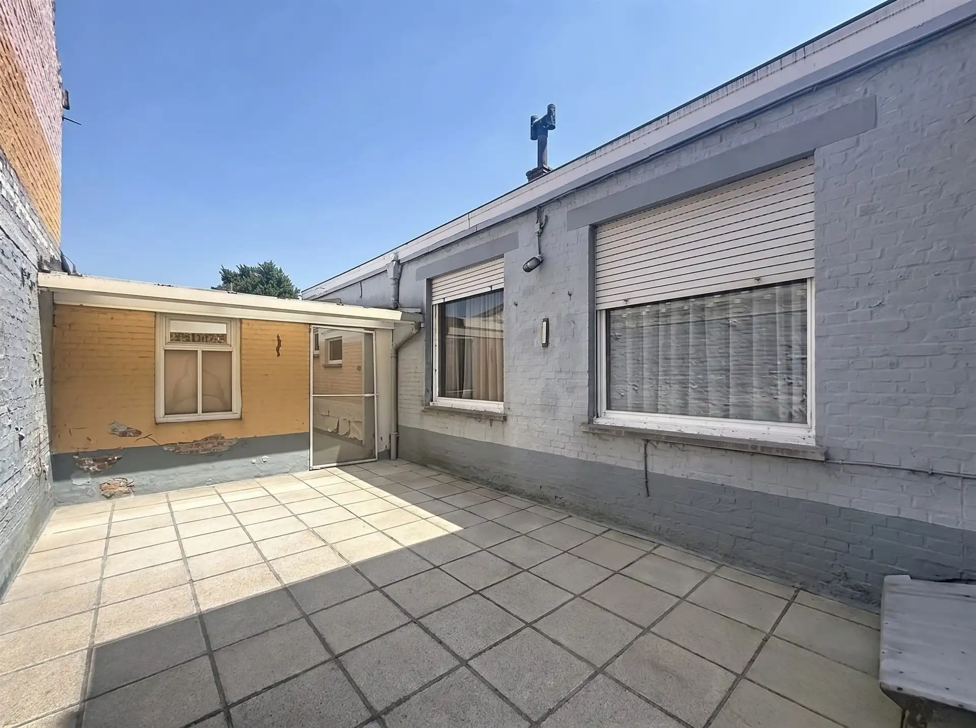 Ruime woning met veel potentieel, garage en tuin in het centrum van Beveren! foto 15
