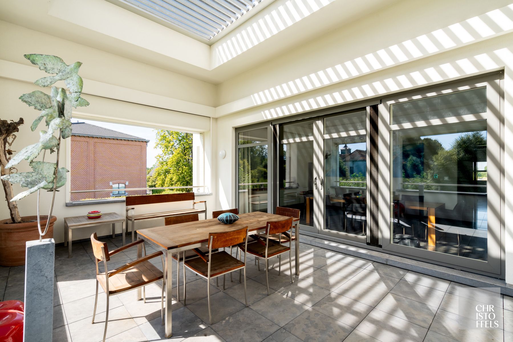 Exclusief villa-appartement van 330m² met vrij uitzicht op omliggend kasteelpark! foto 17
