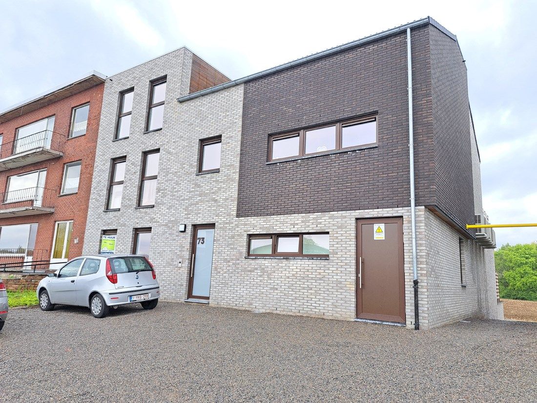 Mooi ruim energiezuinig gelijkvloers appartement te Dilsen-Stokkem foto {{pictureIndex}}