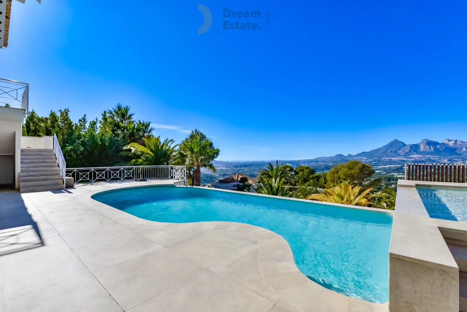 Exclusieve luxe villa in Altea – Waar elegantie en panoramisch uitzicht samenkomen foto 2
