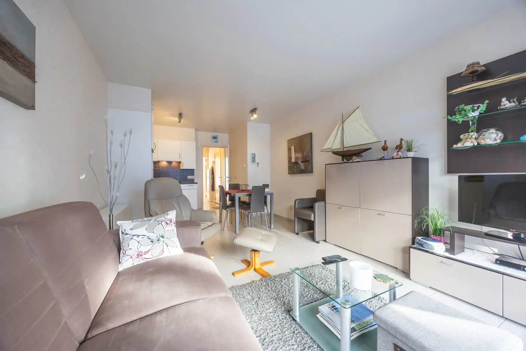 Hoofdfoto van de publicatie: Res. BOLERO II