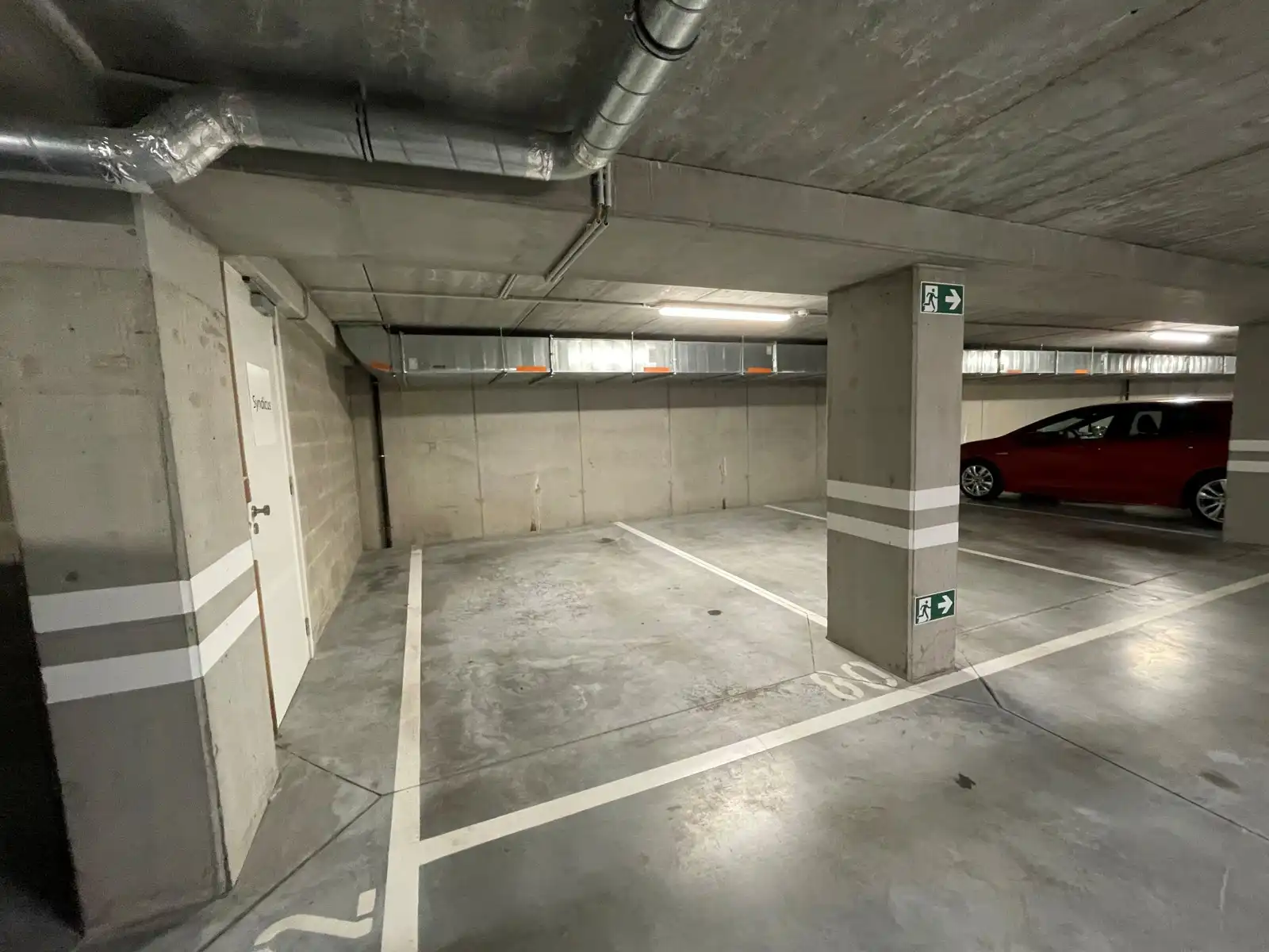 Ondergrondse parkig foto 3