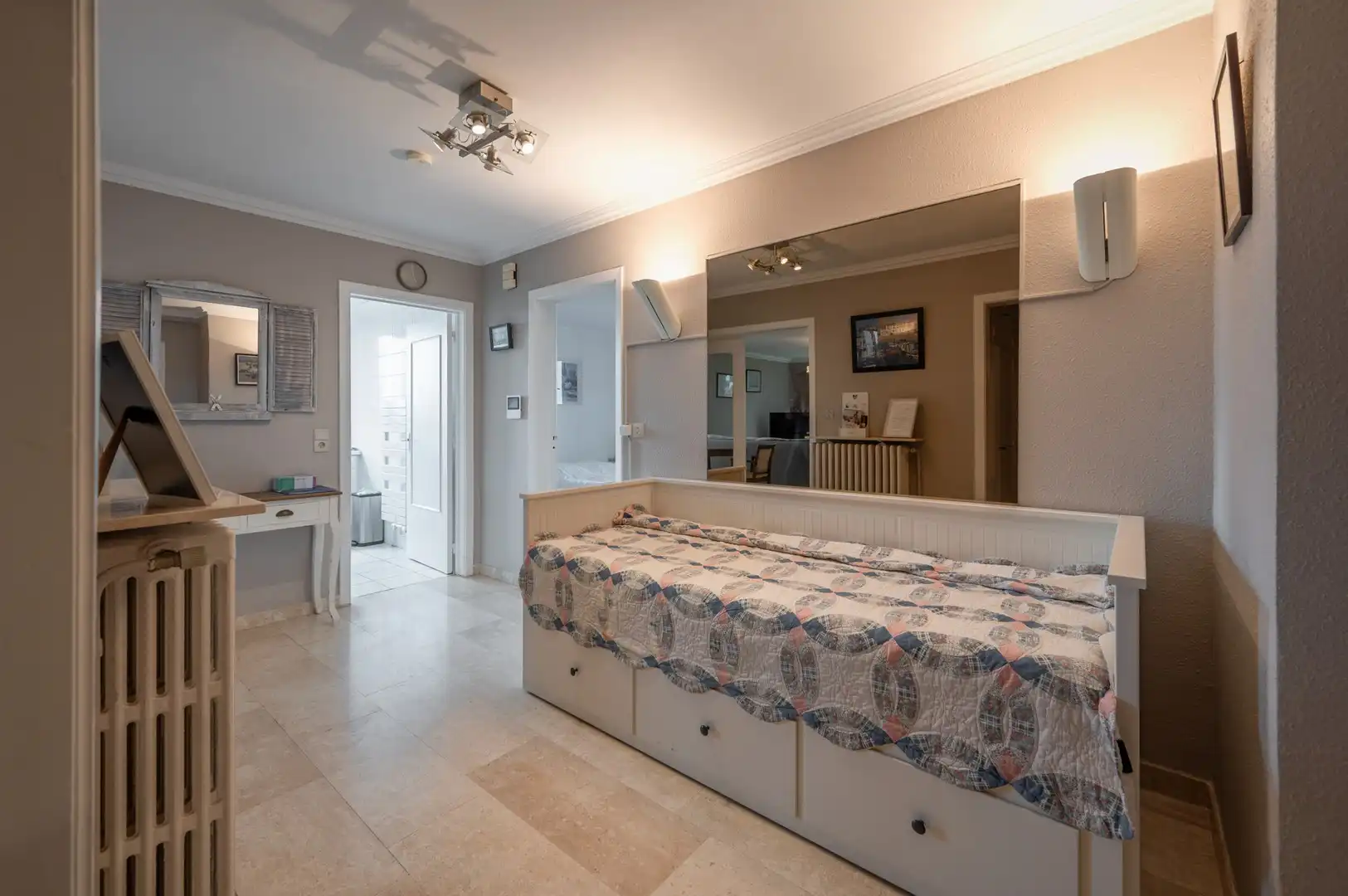 Hoekappartement van 130m² gelegen in een villa residentie in het Zoute. foto 20