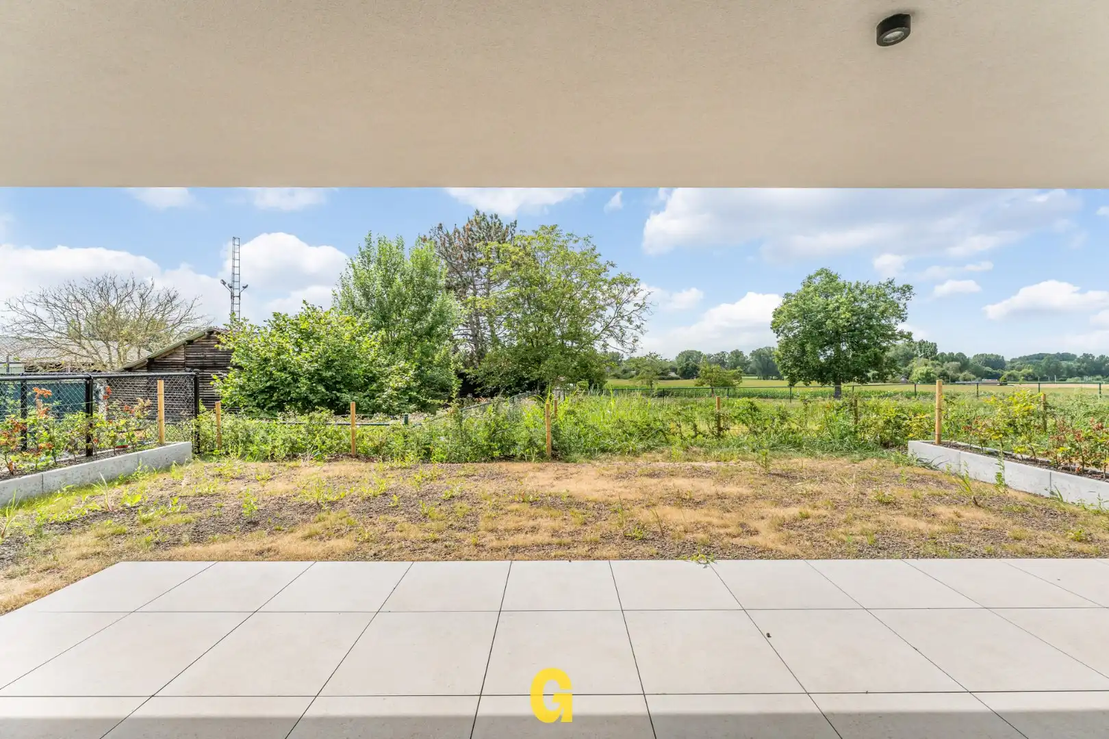 Gelijkvloers nieuwbouwappartement in residentie Bella Vista met 1 slaapkamer en terras en tuin met blijvend zicht op achterliggend groen, vlakbij het centrum.  foto 13