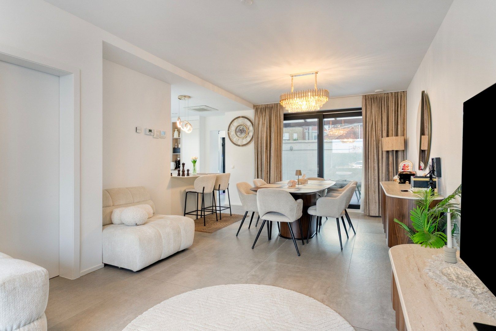 Energiezuinige, instapklare halfopen bebouwing met 4 slaapkamers! foto 5