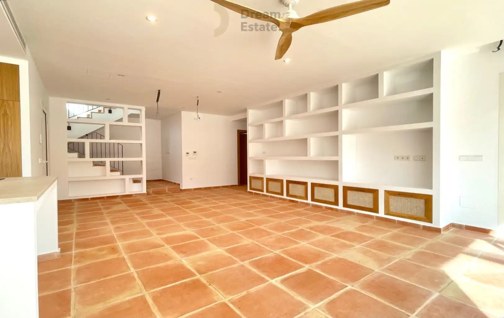 Luxe Ibiza-Style Villa met Panoramisch Bergzicht foto 5