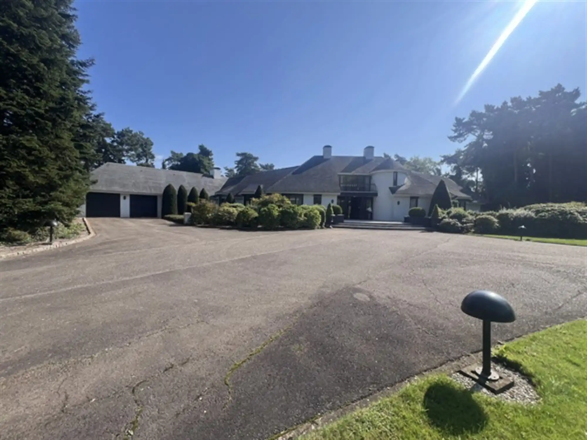 Statig landgoed met binnenzwembad op toplocatie foto 68
