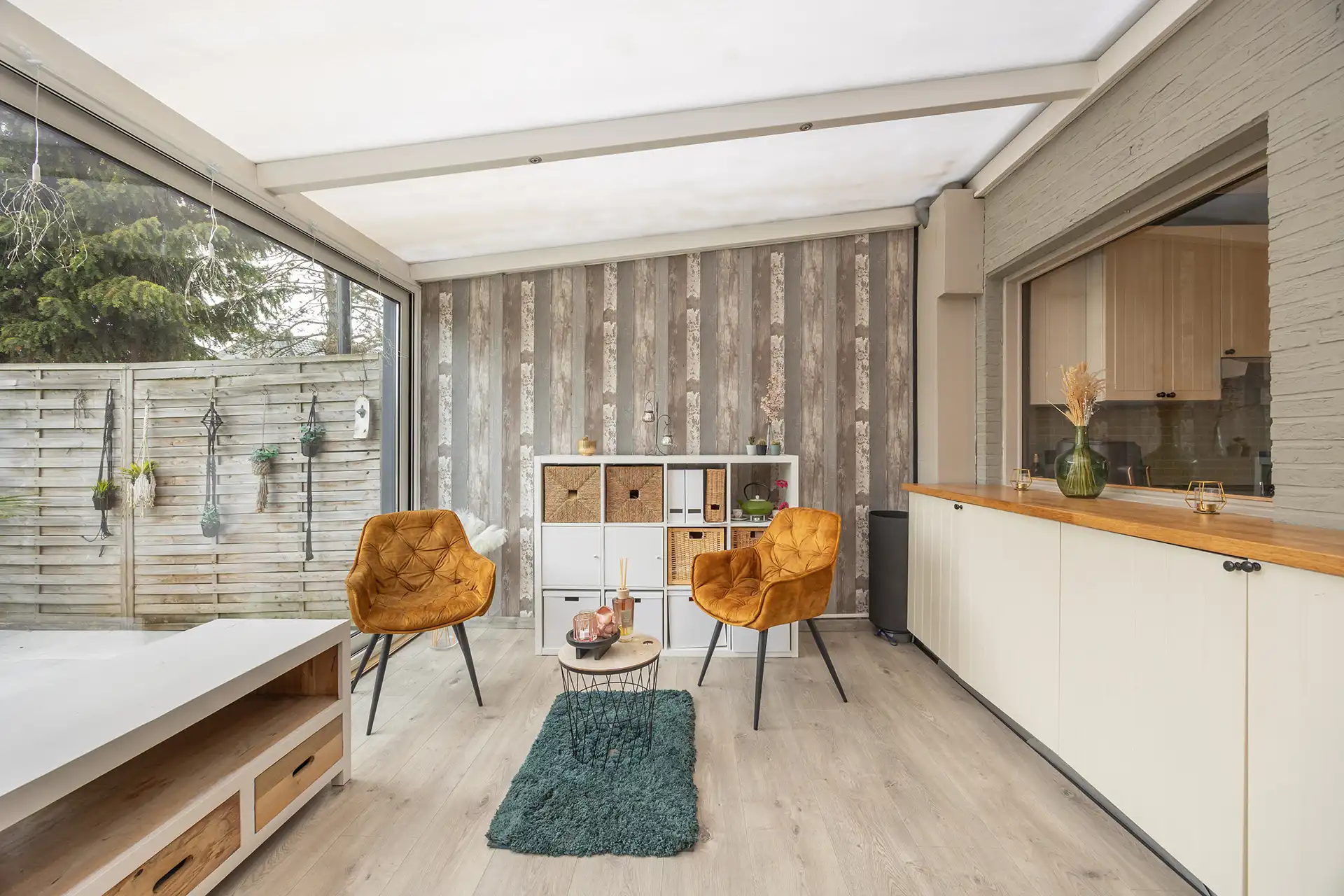 Instapklare woning met 4 slpk, veranda en tuin te Hemiksem! foto 7