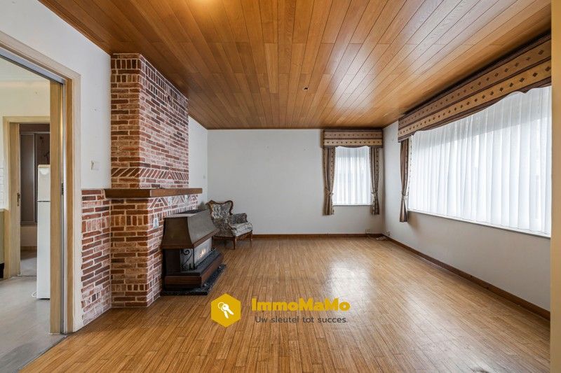 Te renoveren woonst in een rustige wijk te koop in Moerbeke foto 4