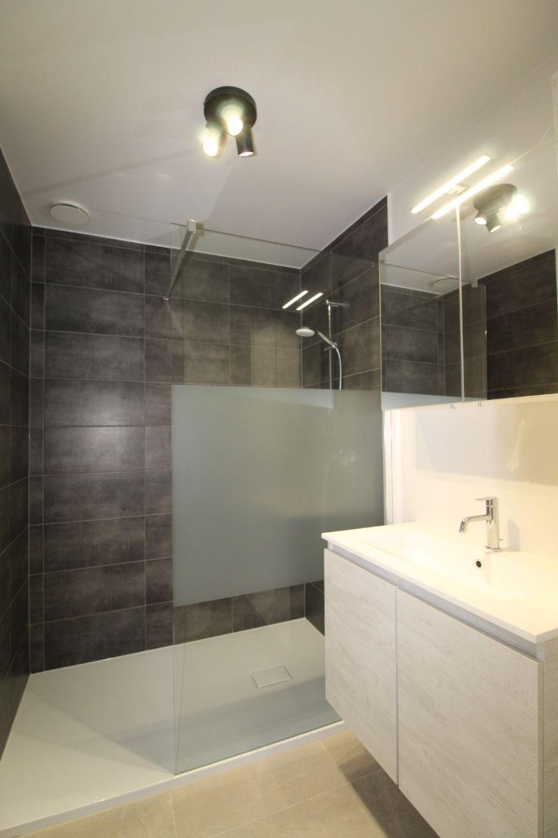 Moderne nieuwbouw villa te huur in Lichtervelde met 4 slaapkamers en 2 badkamers foto 17