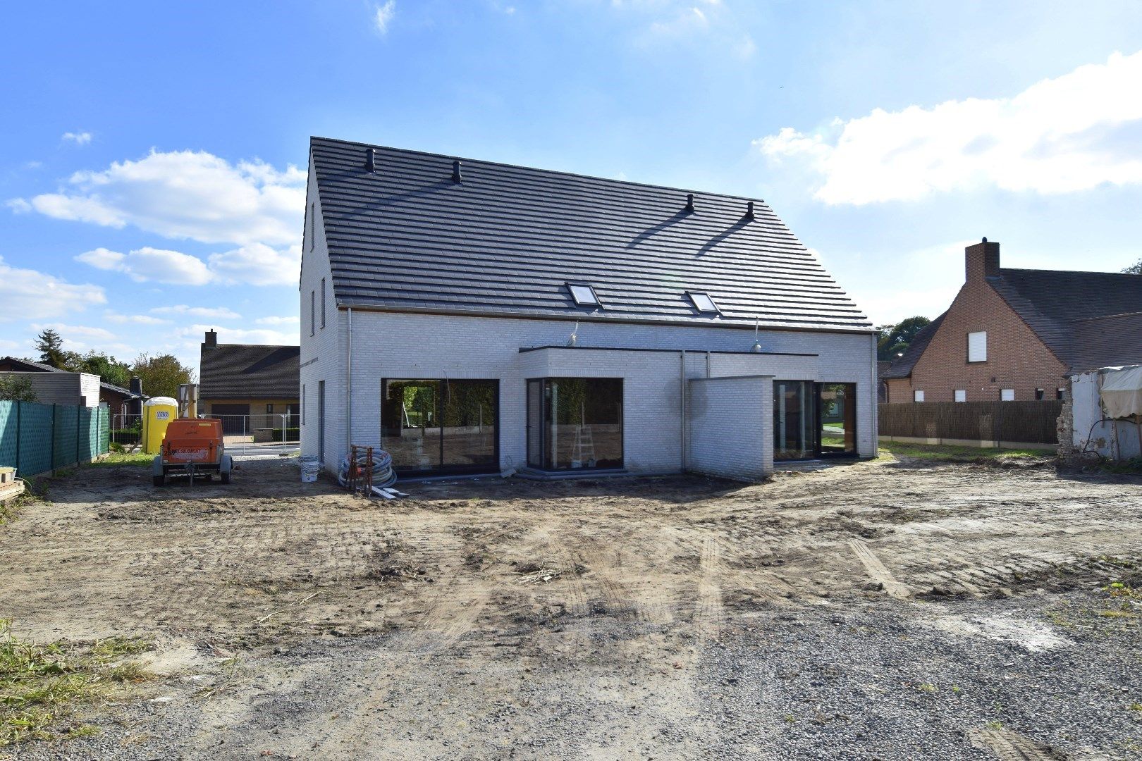 Nieuwbouwwoning met 3 slaapkamers vlakbij centrum Meulebeke foto 13