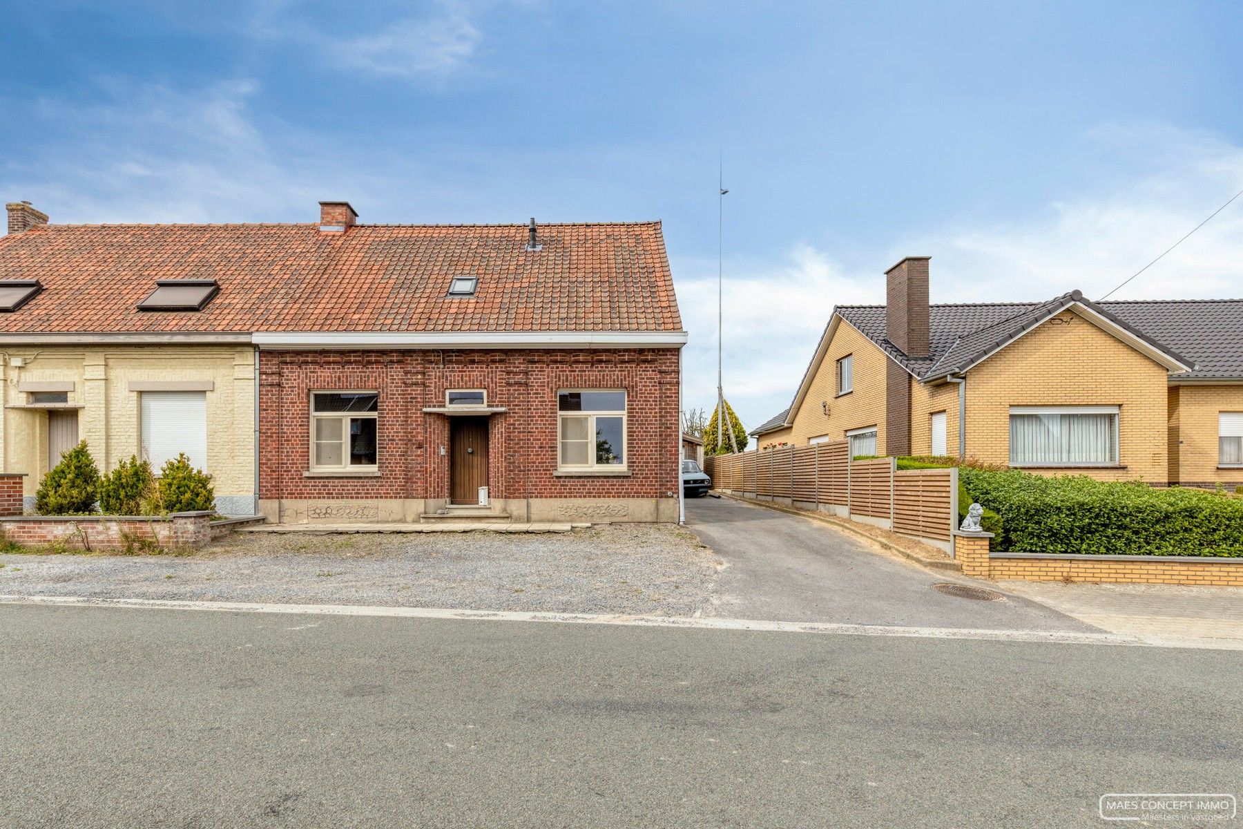 Halfopen woning met prachtig landelijk zicht op 622 m² foto 2