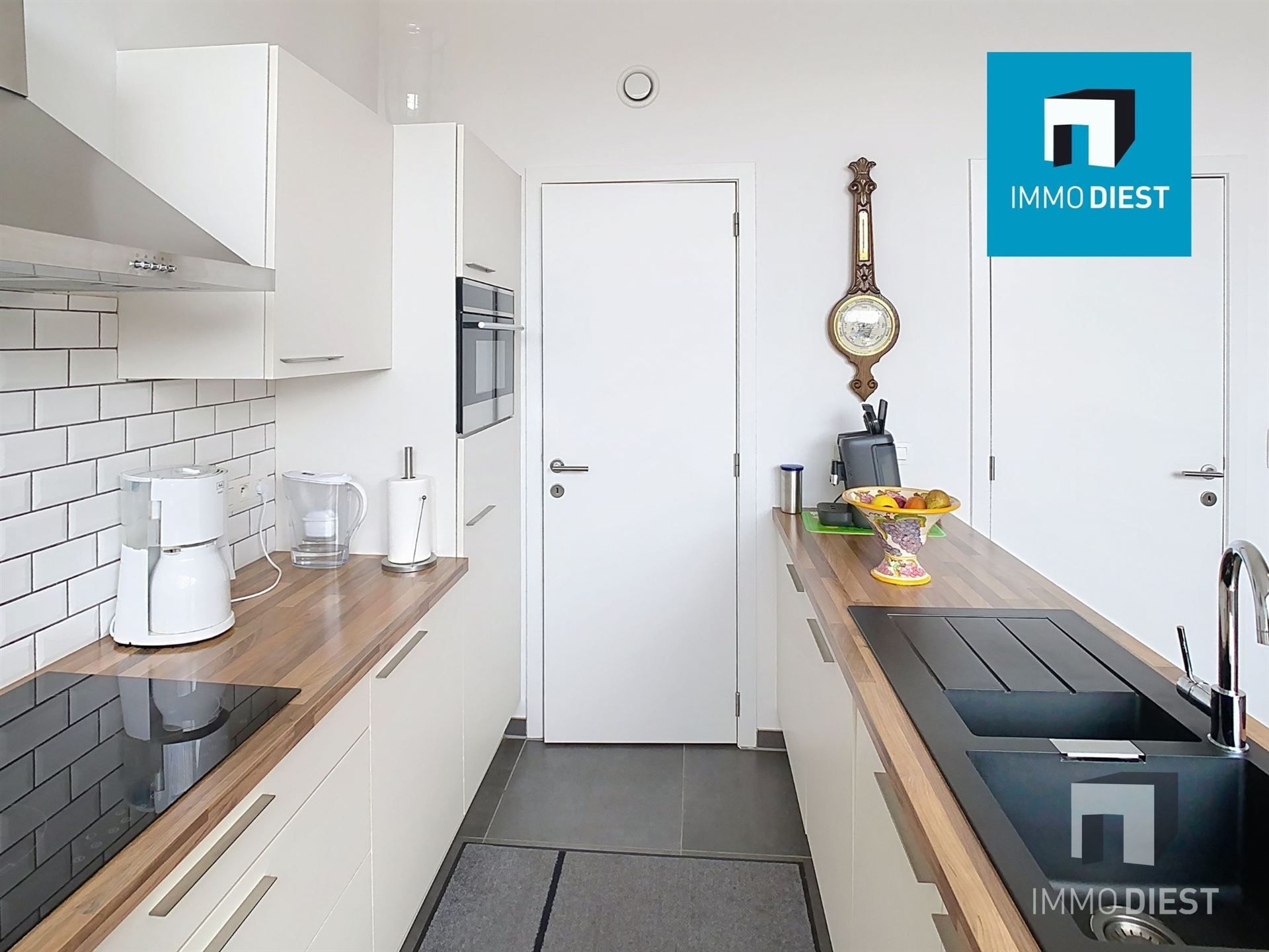 Trendy ruim, zonnig appartement op Ezeldijk  foto 2