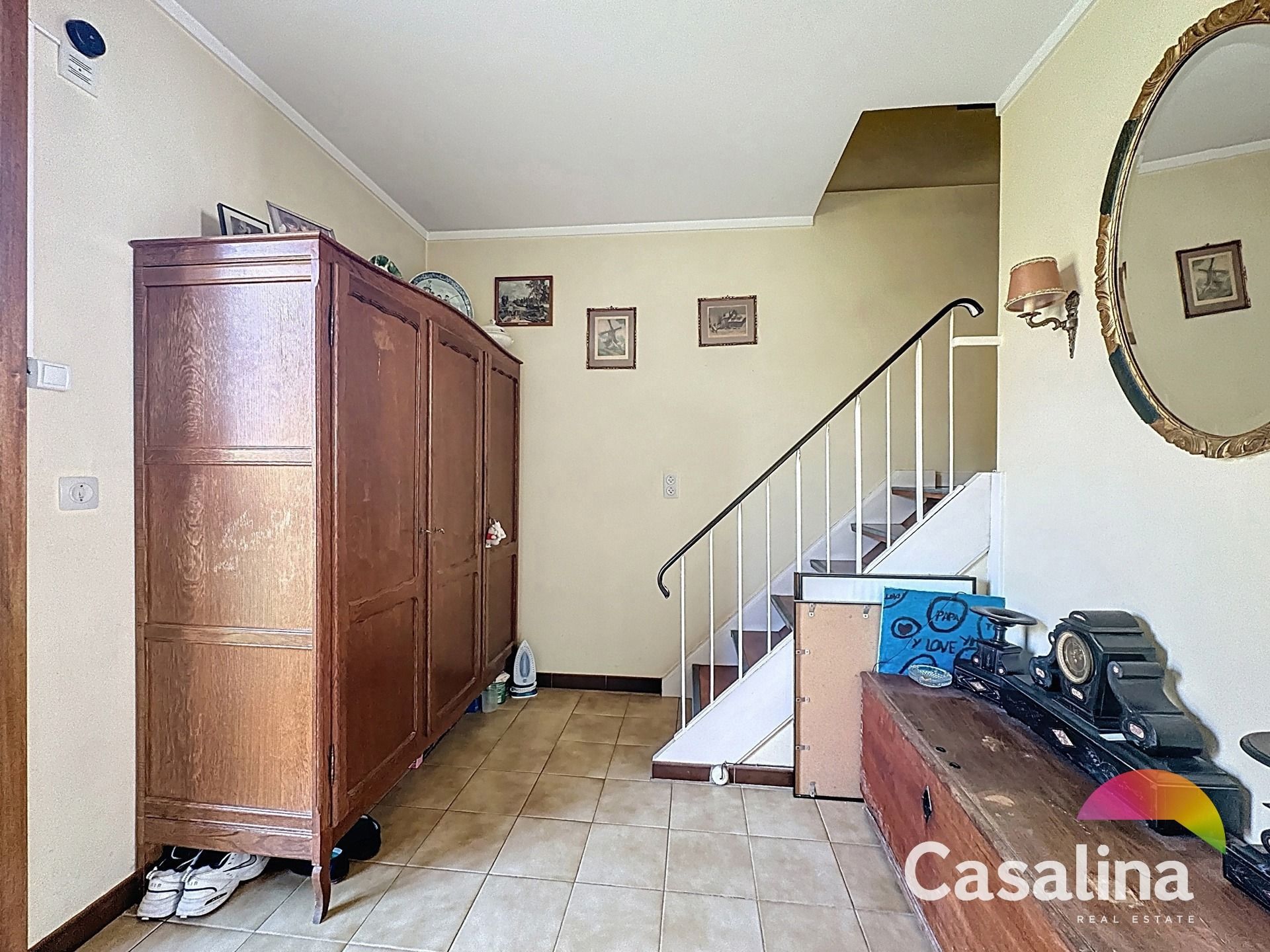 Te renoveren woning met tuin foto 8