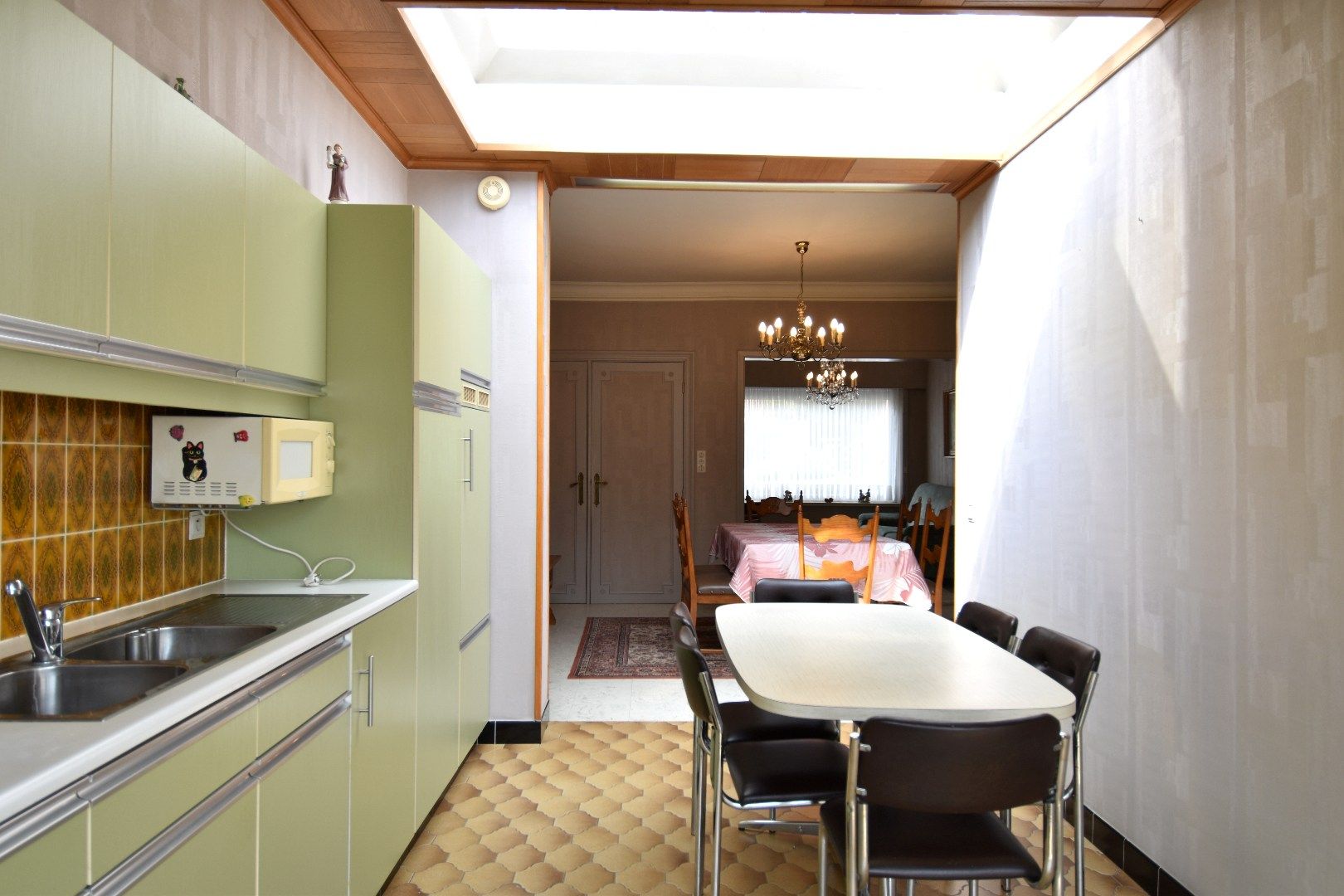  Rijwoning met 3 slaapkamers, garage en tuin te koop in Gullegem foto 2