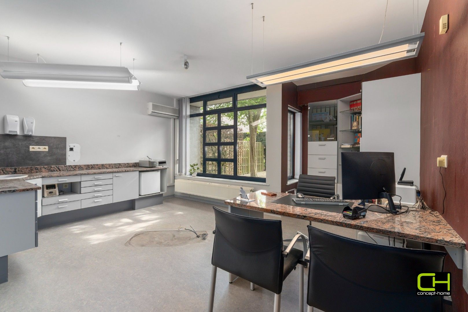 Villa met woonst en praktijkruimte te koop in Beke foto 16