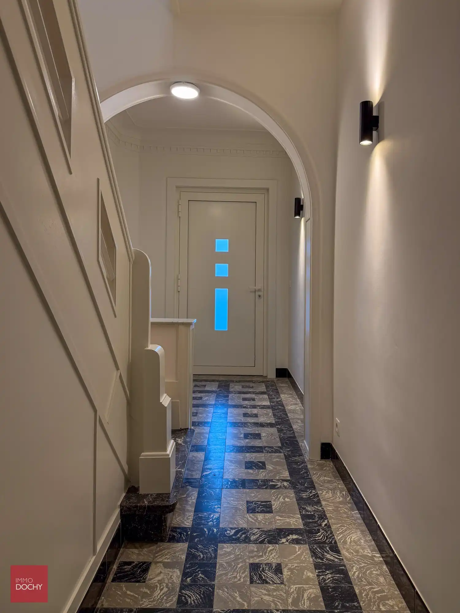 Volledig vernieuwde BURGERWONING met alle modern comfort | Kortrijkseweg 317 foto 11