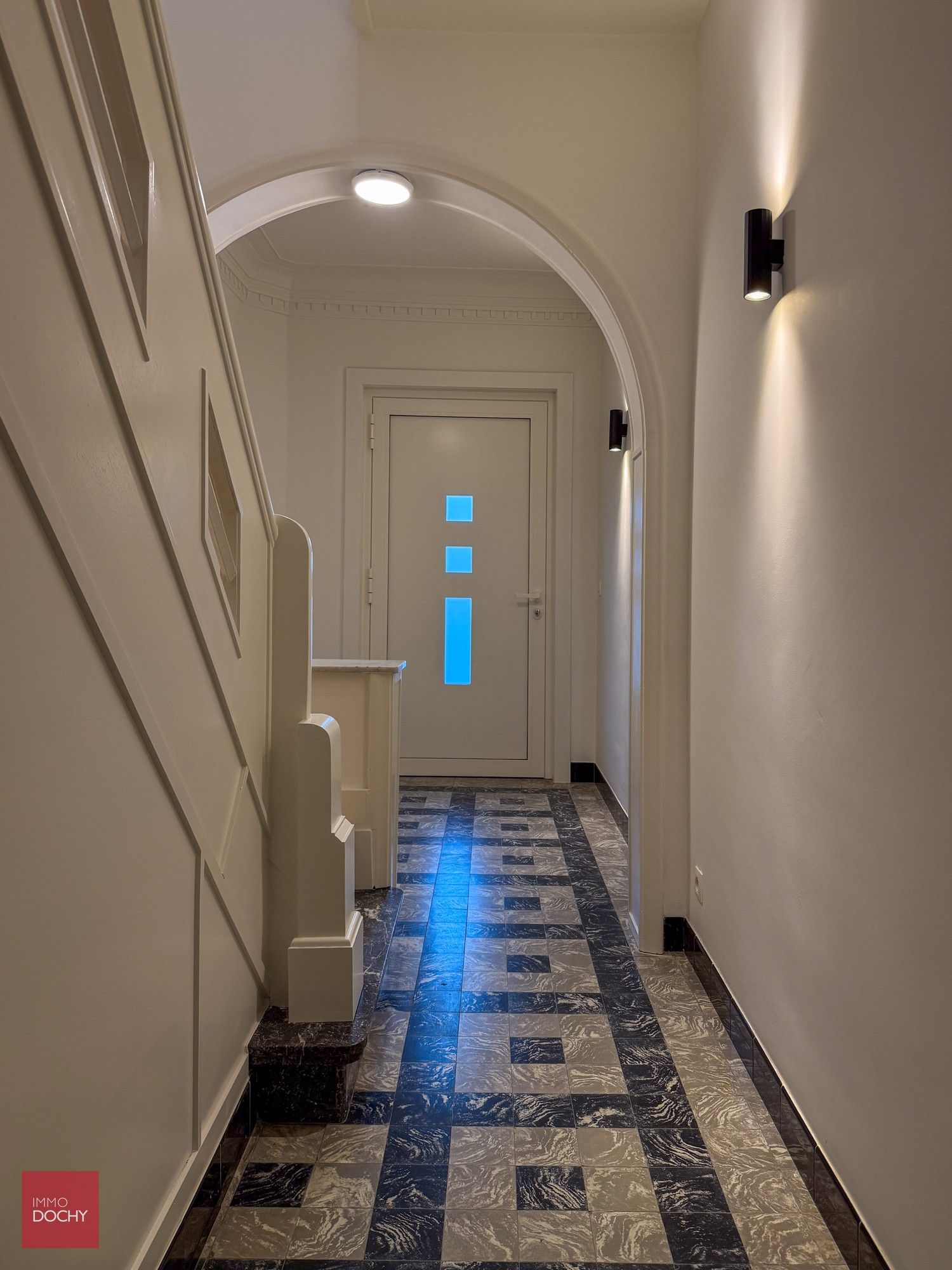 Volledig vernieuwde BURGERWONING met alle modern comfort | Kortrijkseweg 317 foto 11