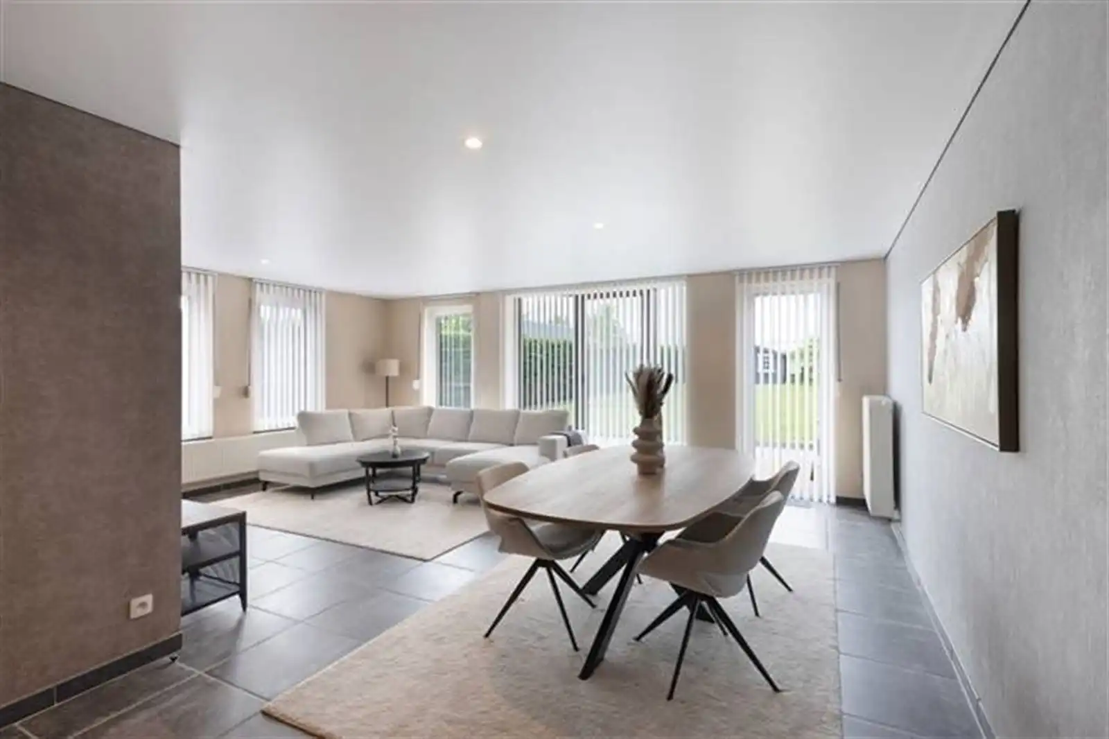 Stijlvolle woning in groene omgeving met 3 slaapkamers foto 4