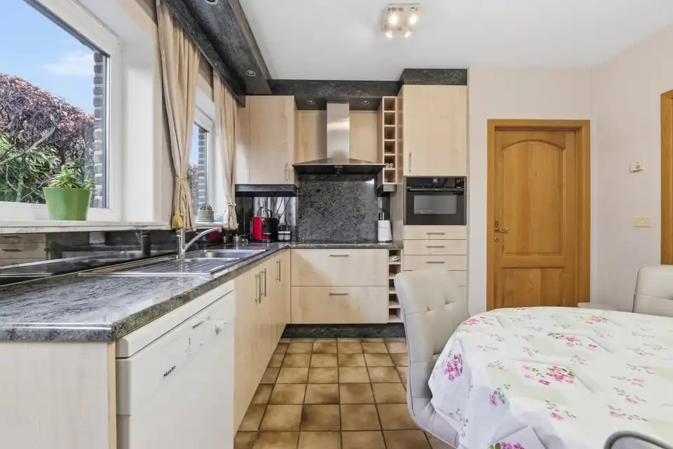 CHARMANTE, OPEN BEBOUWING OP EEN KNAP PERCEEL IN ZOUTLEEUW foto 18