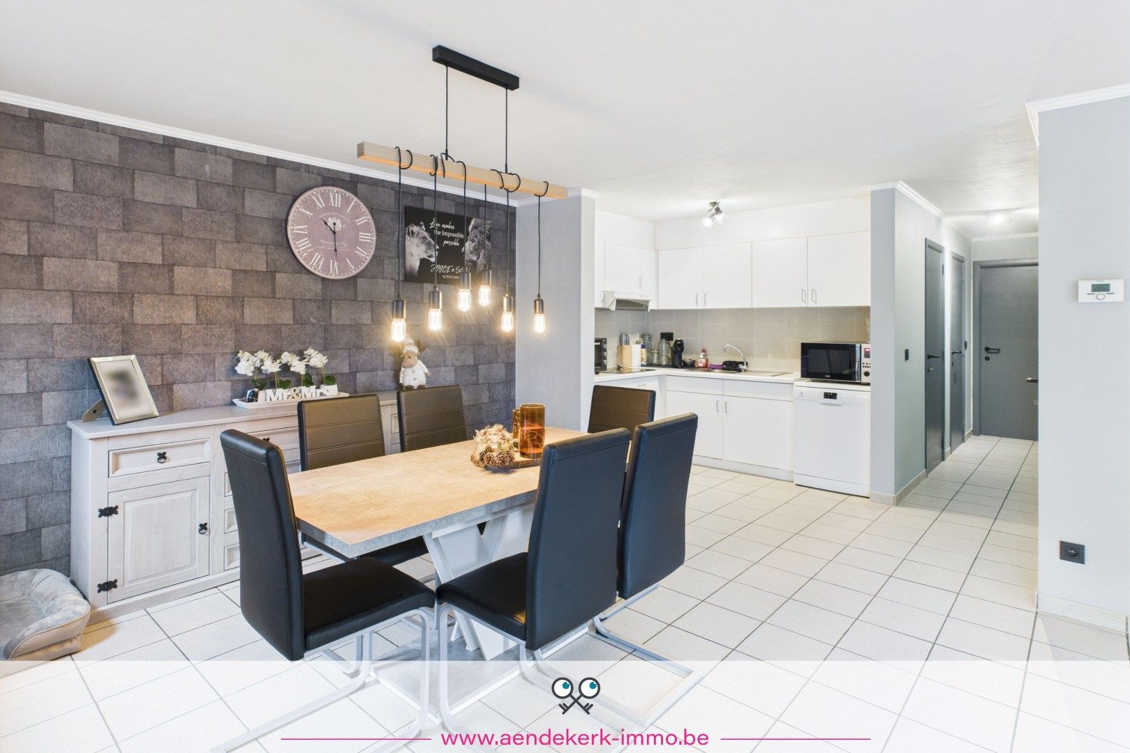 Gelijkvloers appartement met garage en tuin foto 6