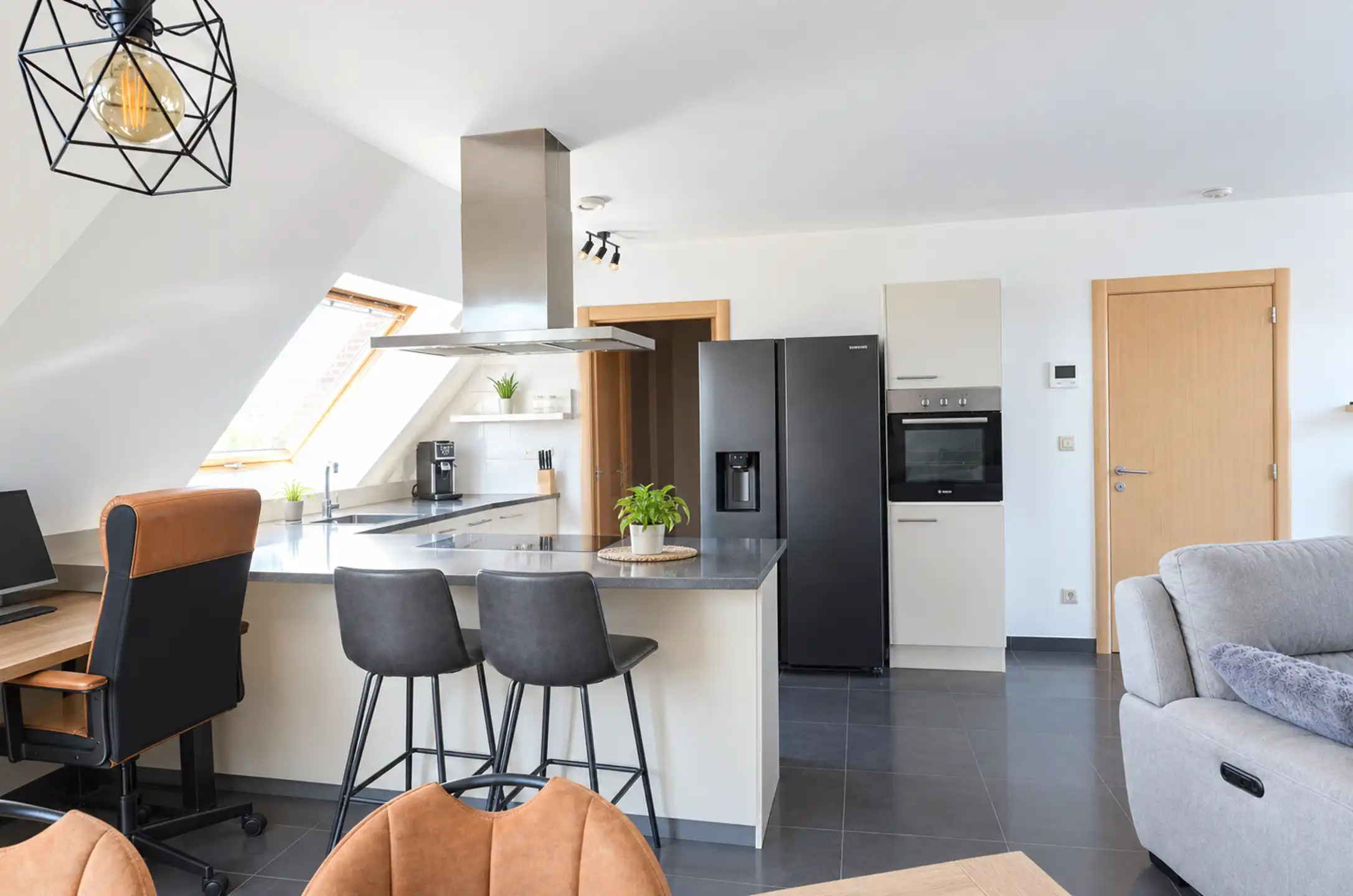Dakappartement met ruim terras foto 3