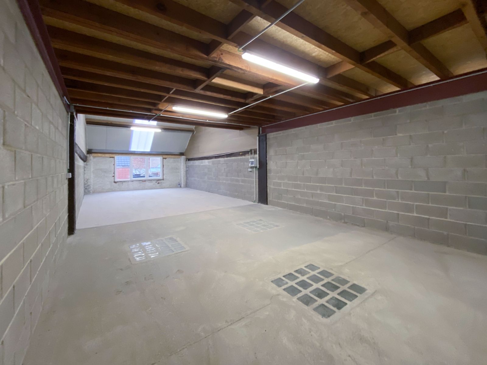 Magazijn (62,3 m²) te huur in Gent foto {{pictureIndex}}