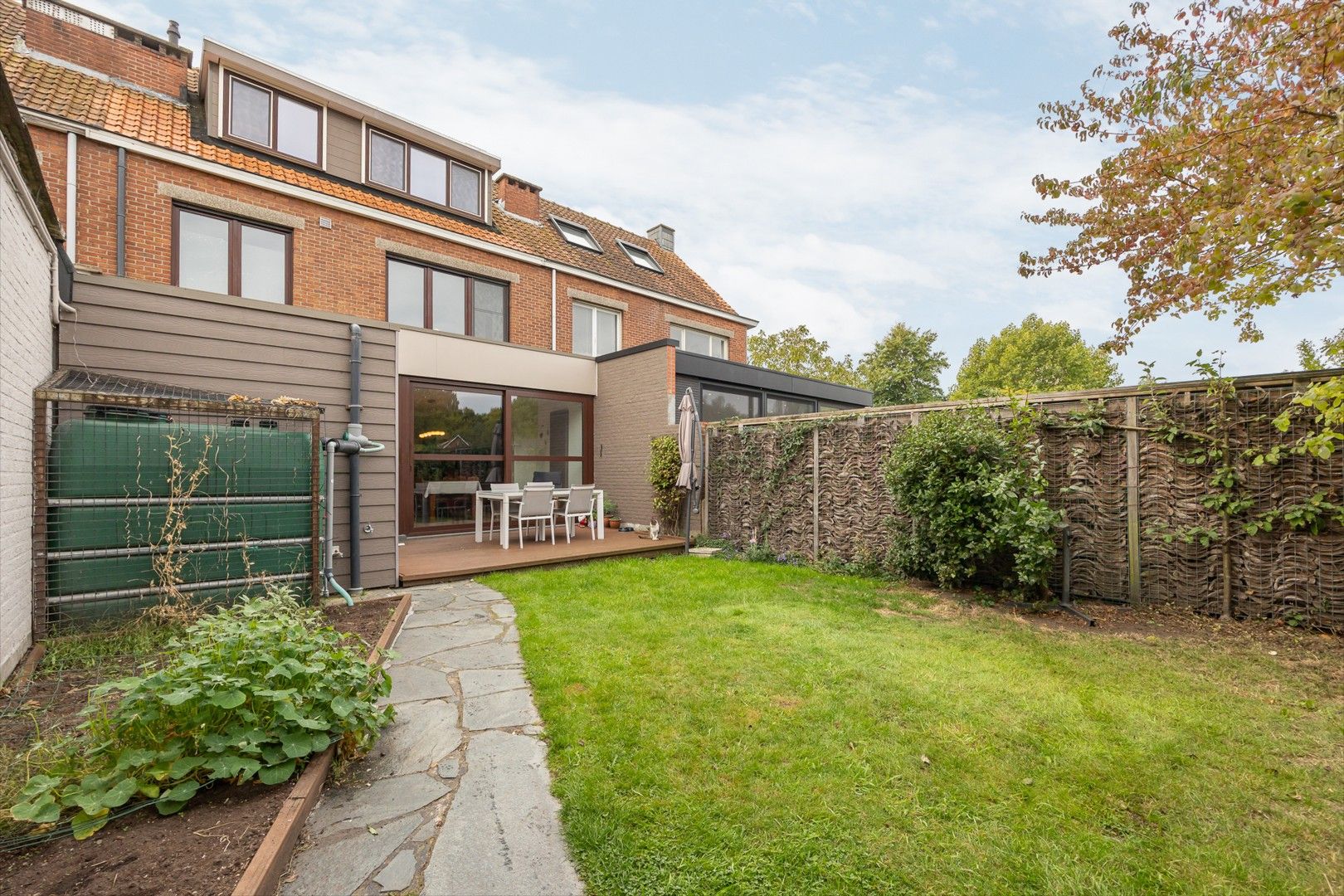 WONING MET TUIN EN GARAGE - 4 SLAAPKAMERS foto 21