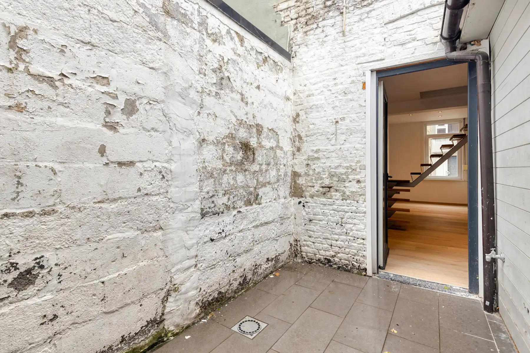 Gerenoveerde rijwoning met 3 slaapkamers in het centrum  foto 17