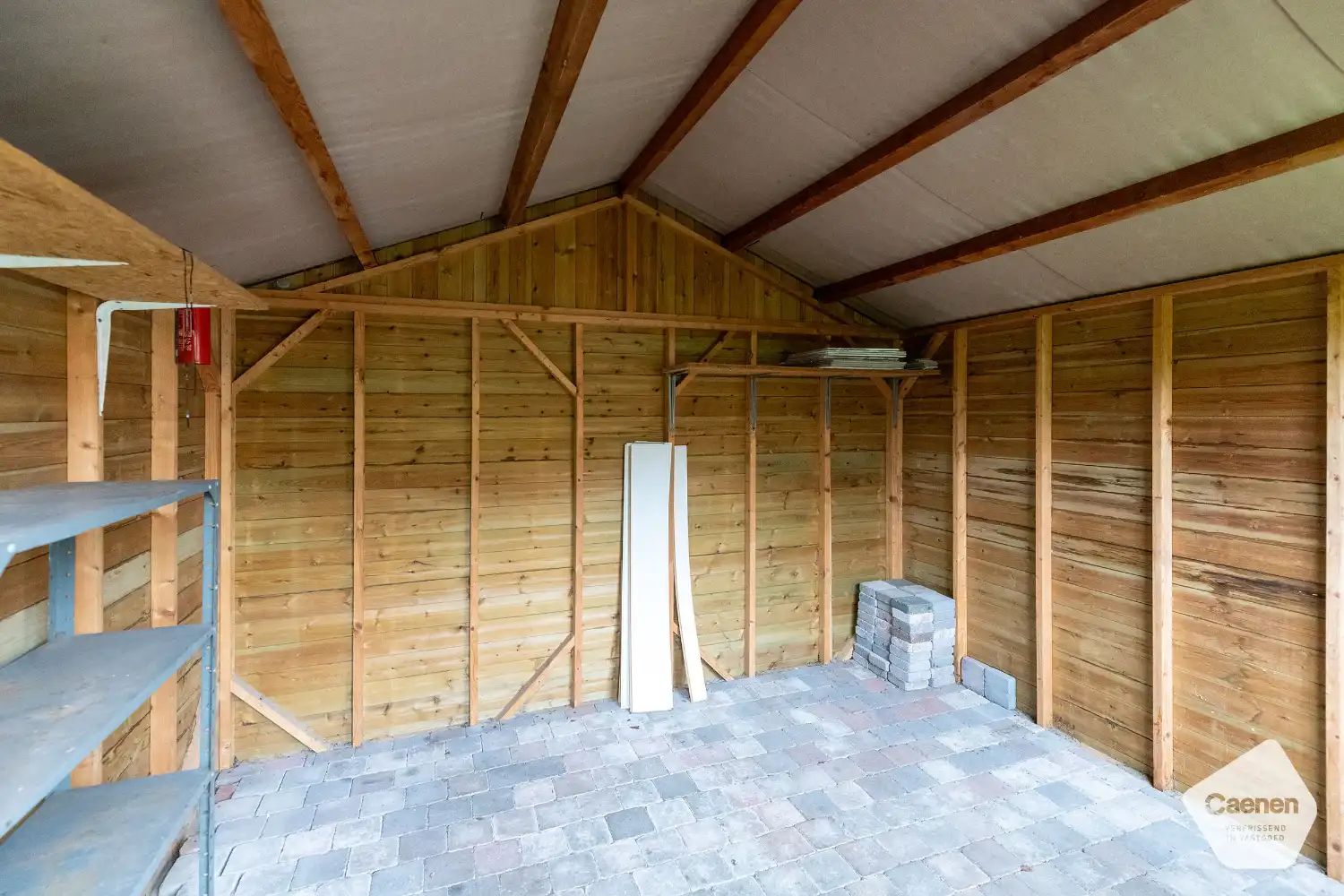 Charmante halfopen woning met tuin en garage in het centrum van Ruddervoorde. foto 18