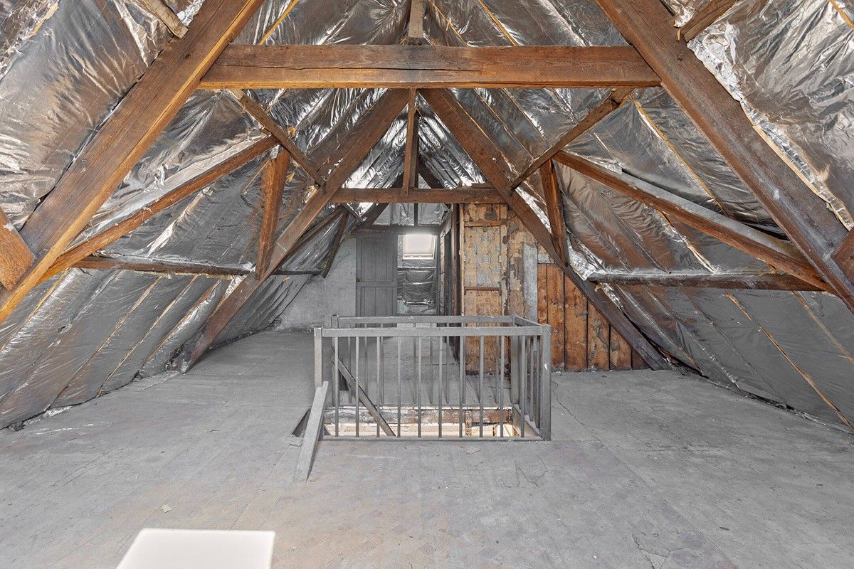 HERENHUIS met HANDEL en WONING te BRUGGE foto 30
